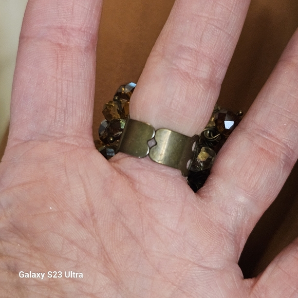 Large Crystal Cluster Ring  6-1/2 adjustable - Picture 3 of 7